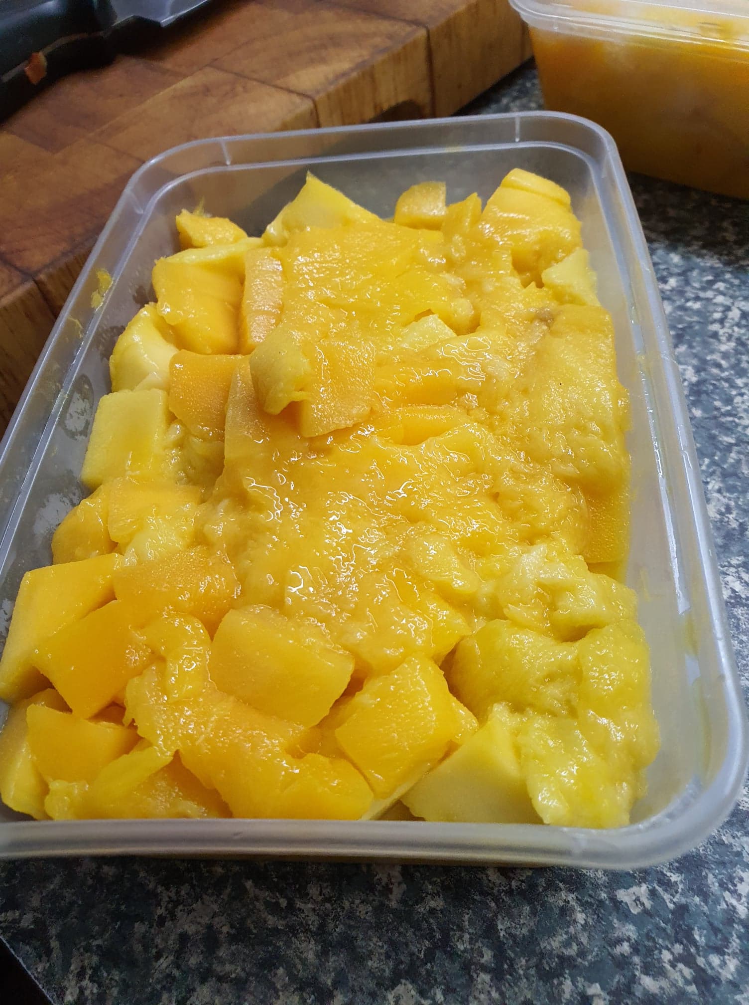 500 grams of ripe Turpentine mangoes, cut into 1cm cubes.